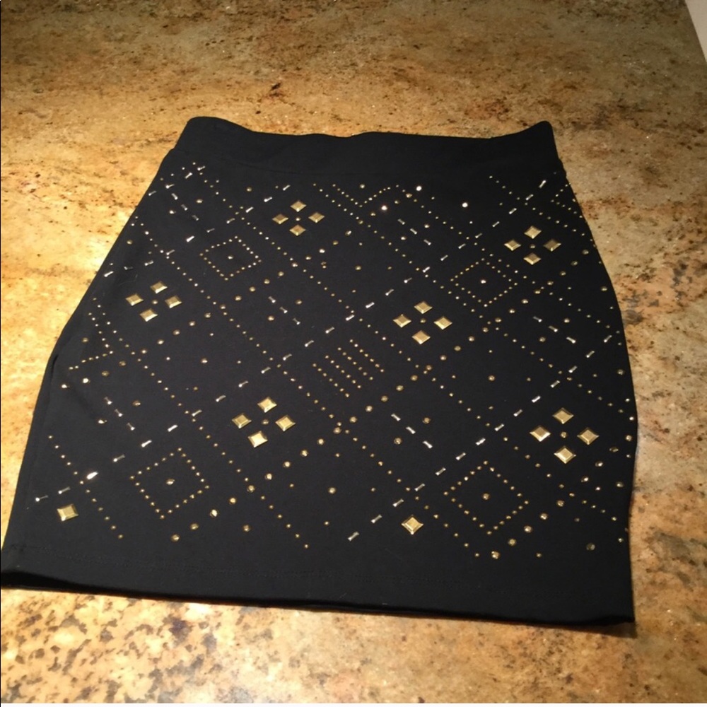 Bebe skirt super cute